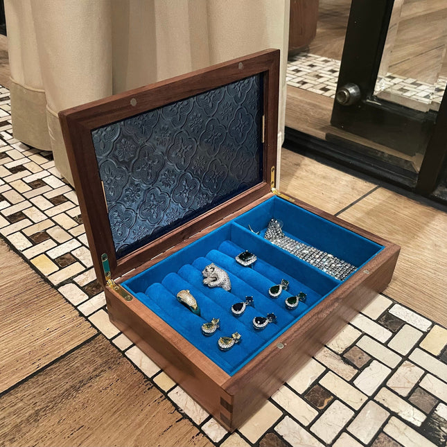 Smyckeskrin Färgat Glas
